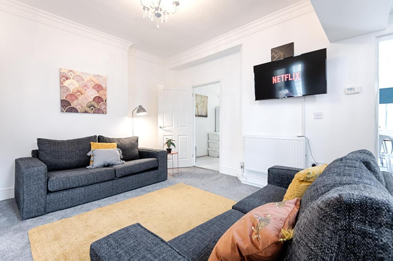 Make This Your Base! Tv In Every Bedroom! Merthyr Tydfil Exterior foto