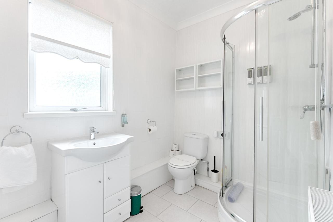 Make This Your Base! Tv In Every Bedroom! Merthyr Tydfil Exterior foto